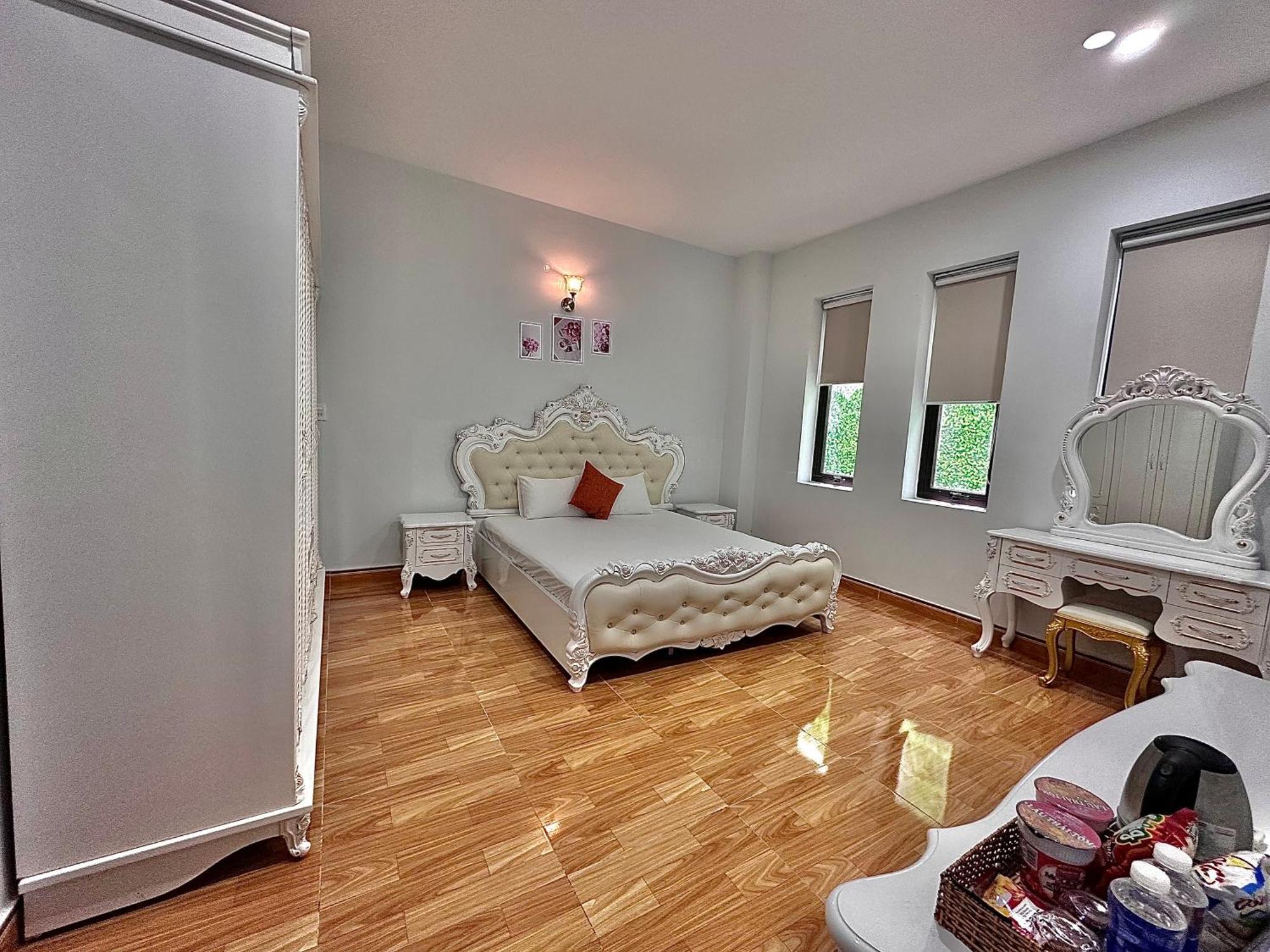 Royal Homestay Туихоа Экстерьер фото